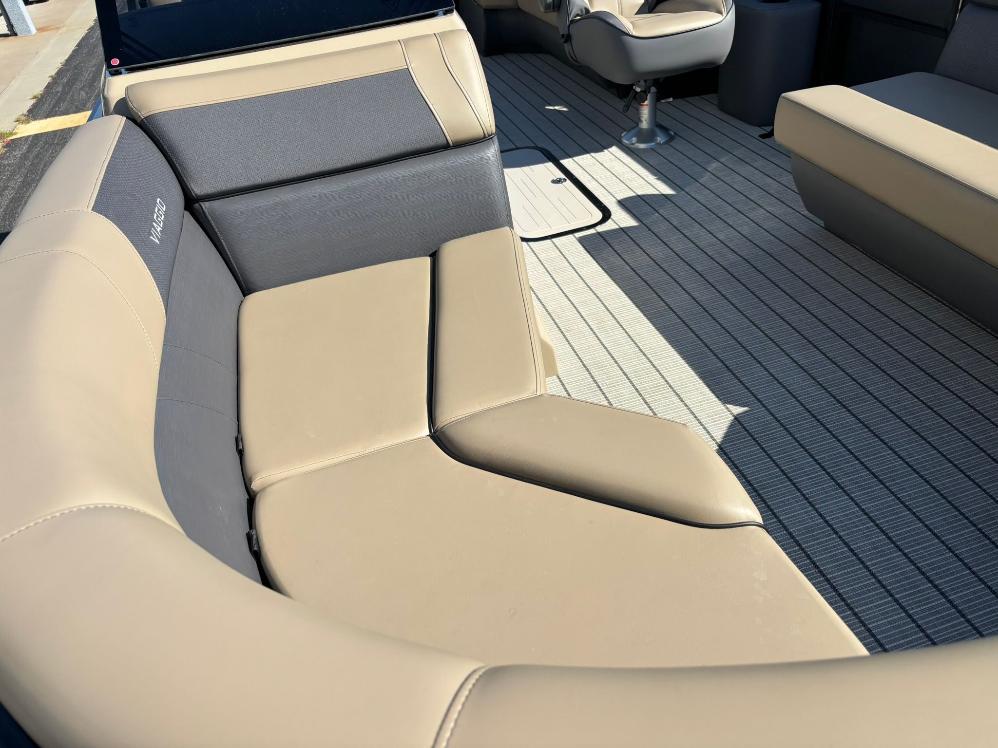 2026 Viaggio V20U - 13