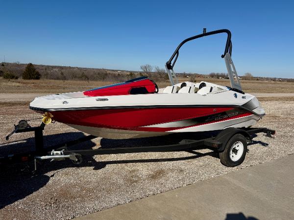 2015 Scarab 165 - 2