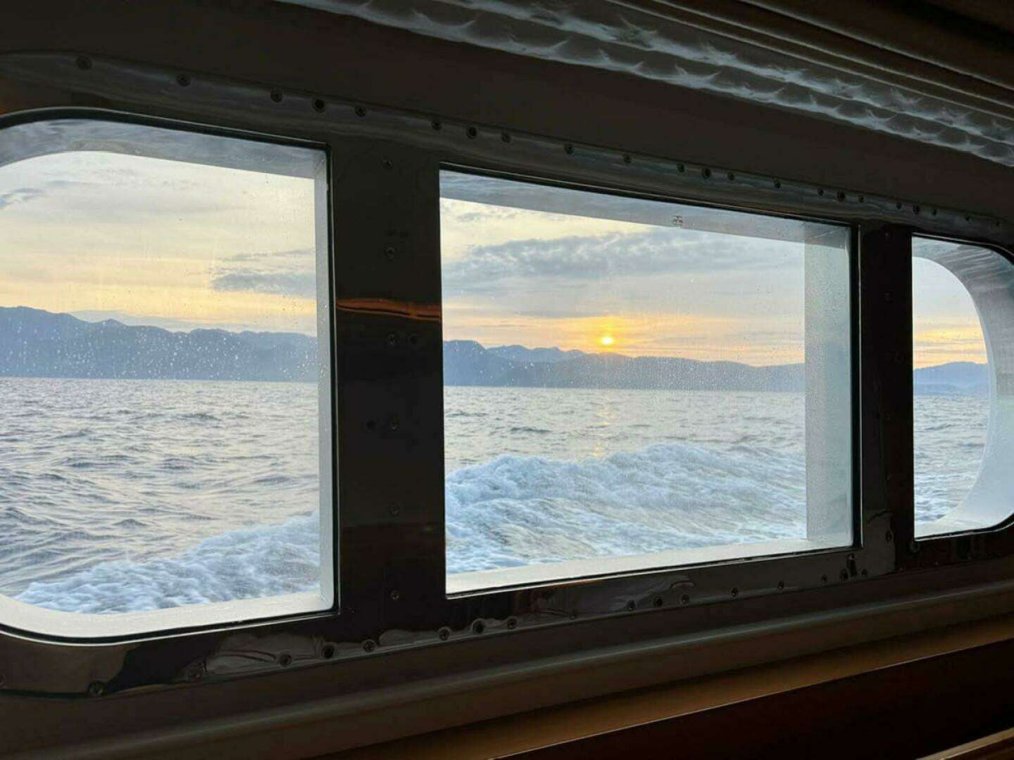 2007 CRN Pilothouse - Image 29