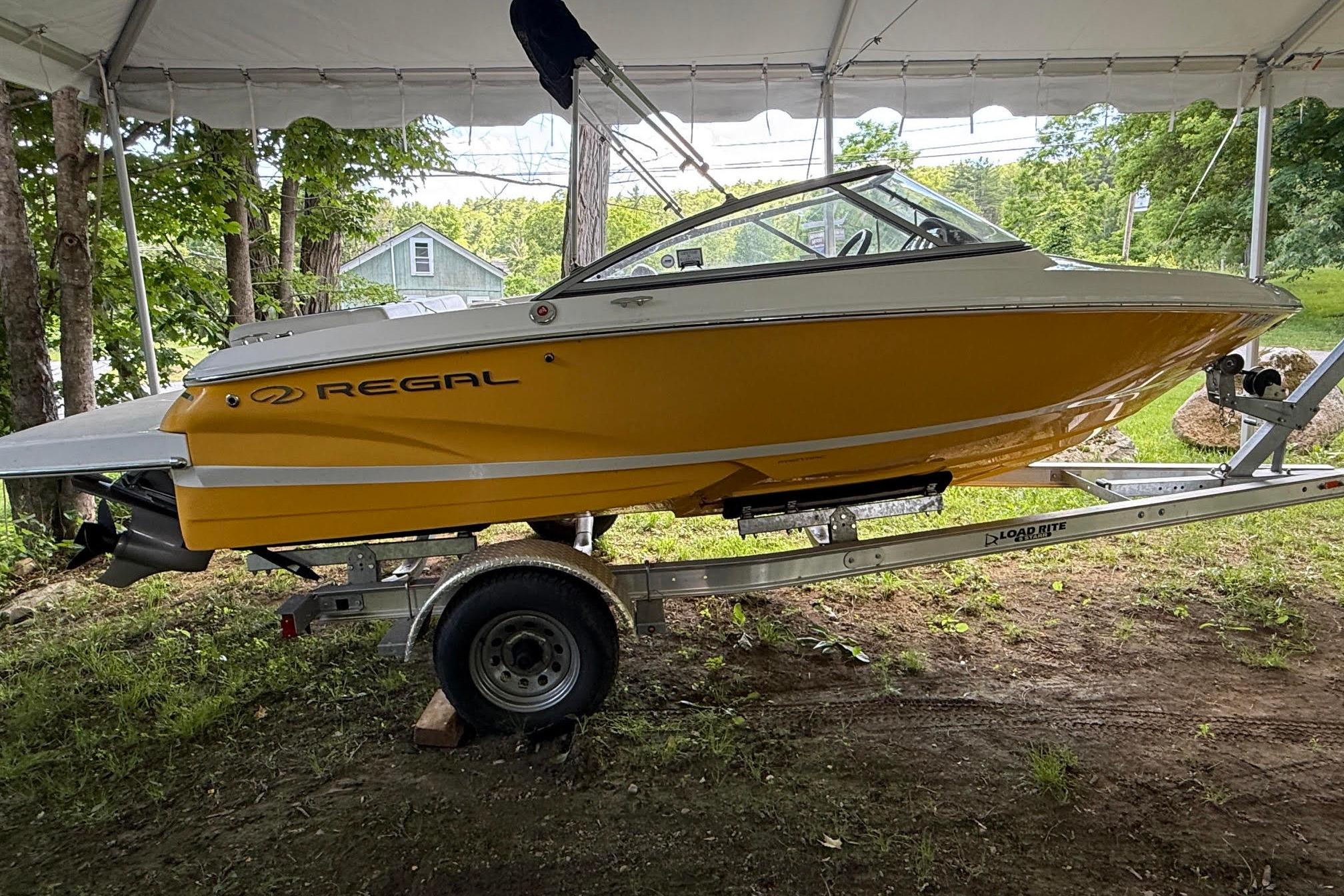 2016 Regal 1900 ES Bowrider
