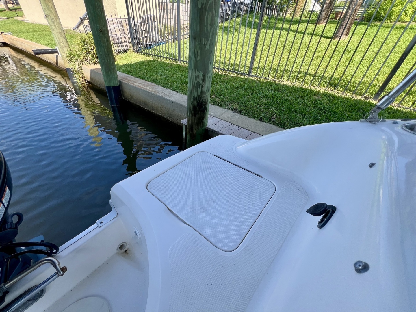 2013 Hurricane SunDeck 187 OB - Image 30