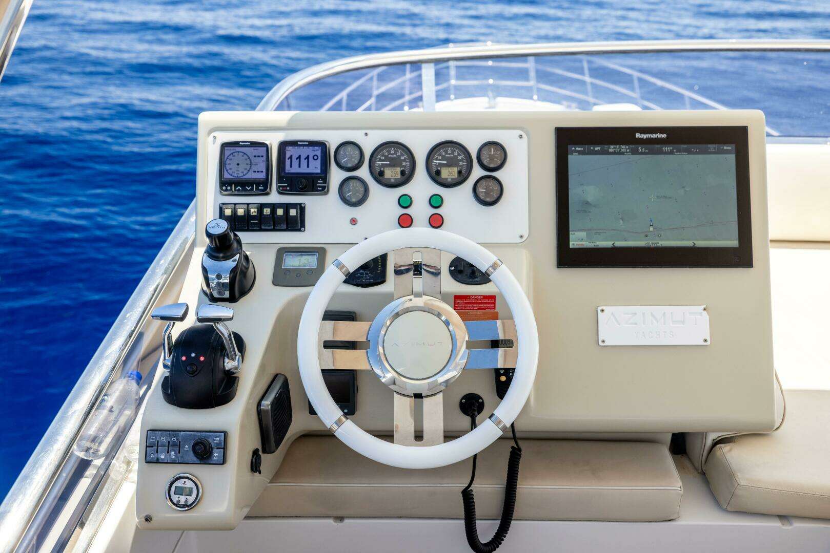 2015 Azimut 64 Flybridge - Image 50