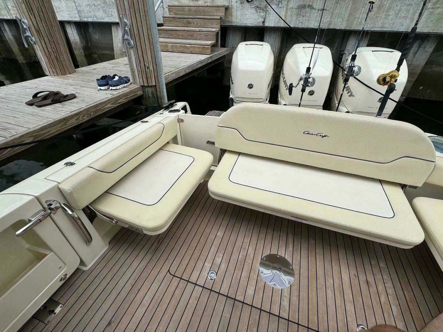 2022 Chris-Craft Calypso 35 - Image 8