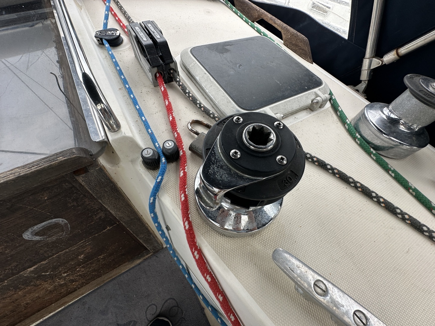 1991 Sabre 425 - Image 126