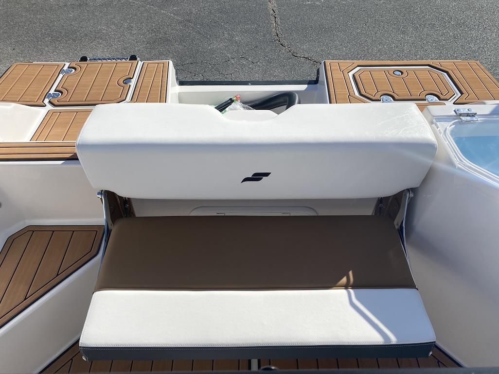 2024 Starcraft SVX 211 OB CC - 17