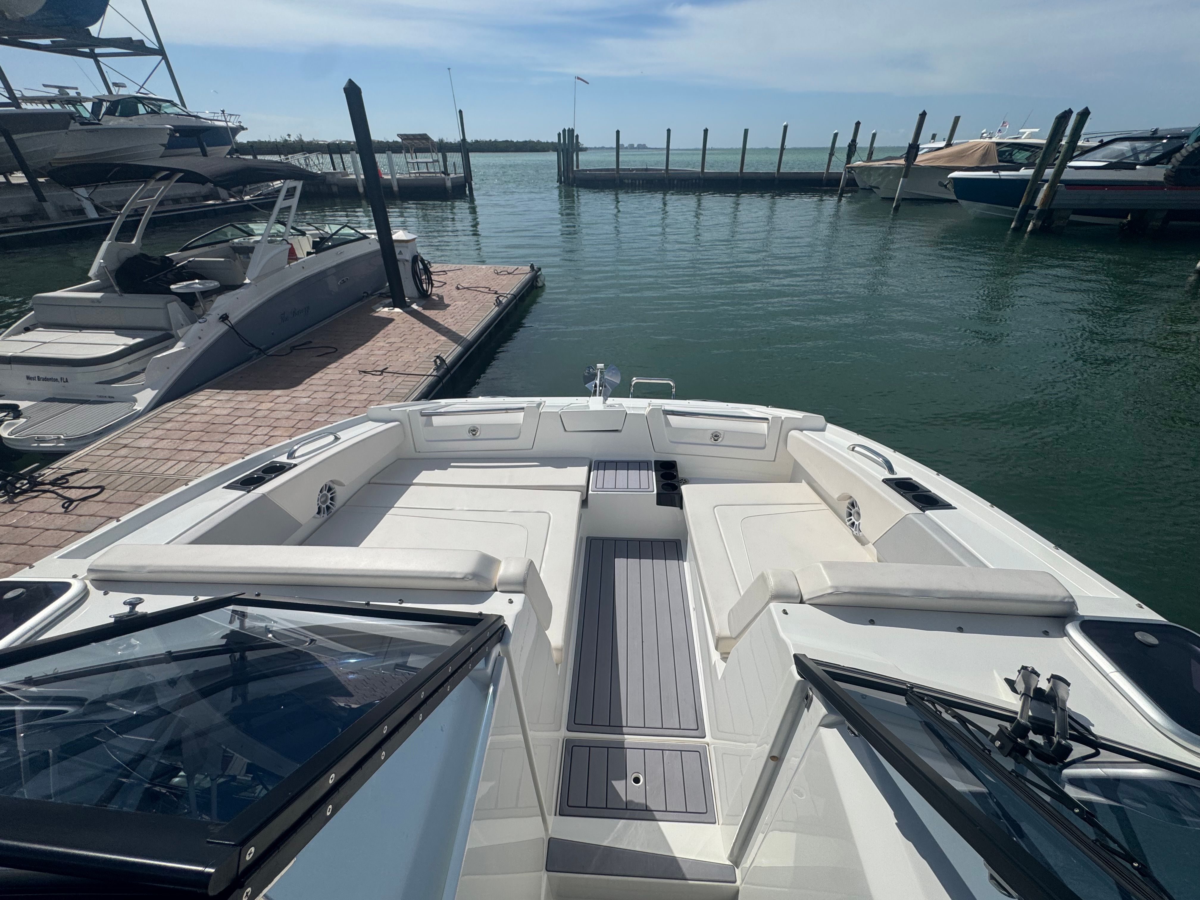2024 Aquila 32 Sport - 15