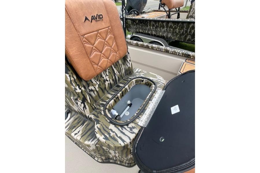 2026 Avid 21 FSX boat seat with camouflage design and storage compartment.