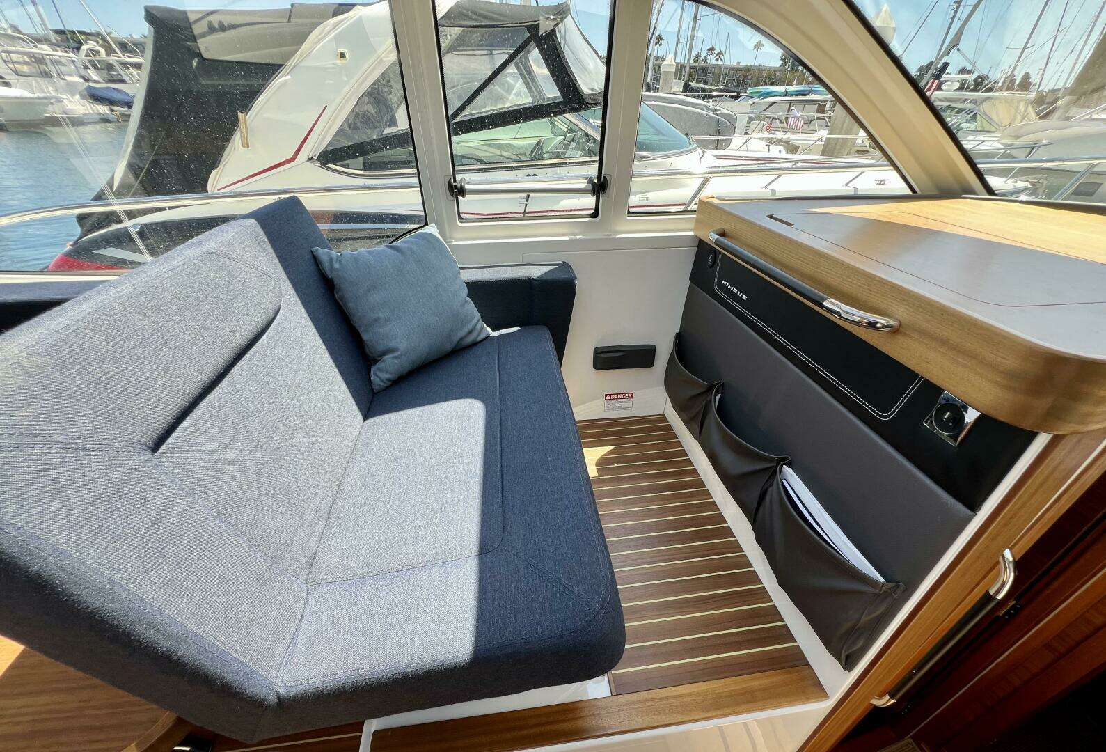 2018 Nimbus 365 Coupe - Image 43