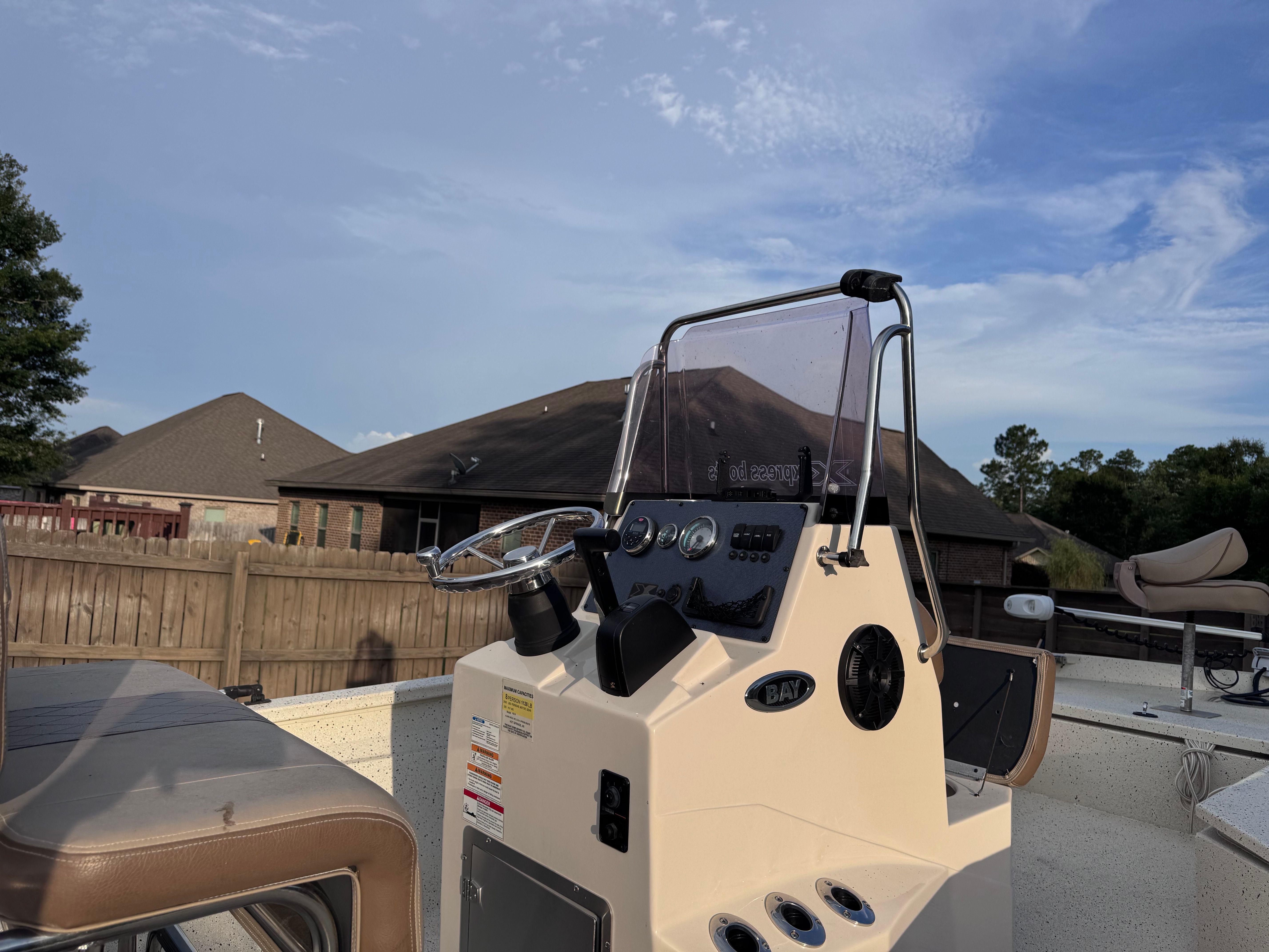 2018 Xpress H22B Bay - 7