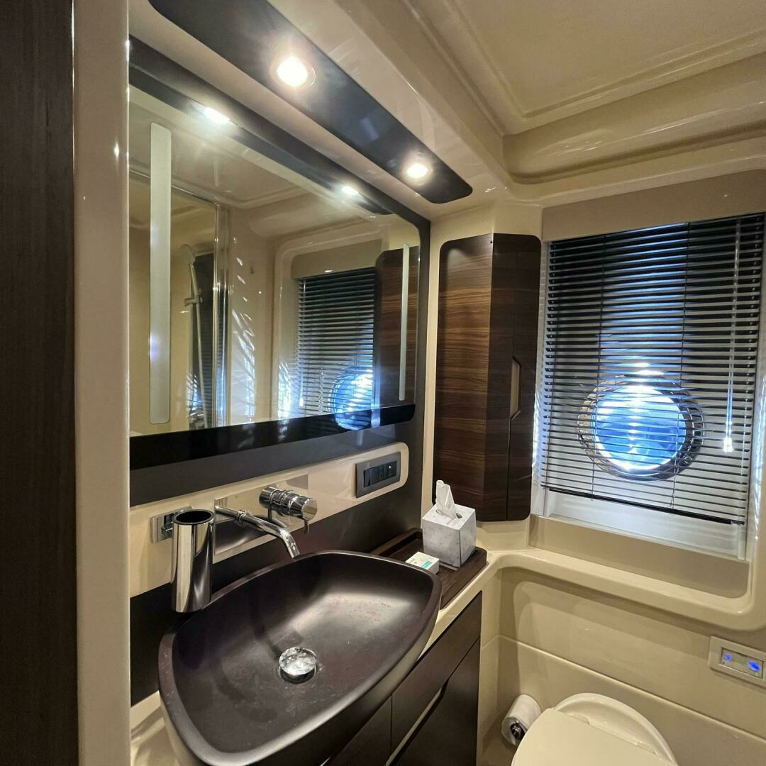 2015 Azimut 50 fly - Image 23