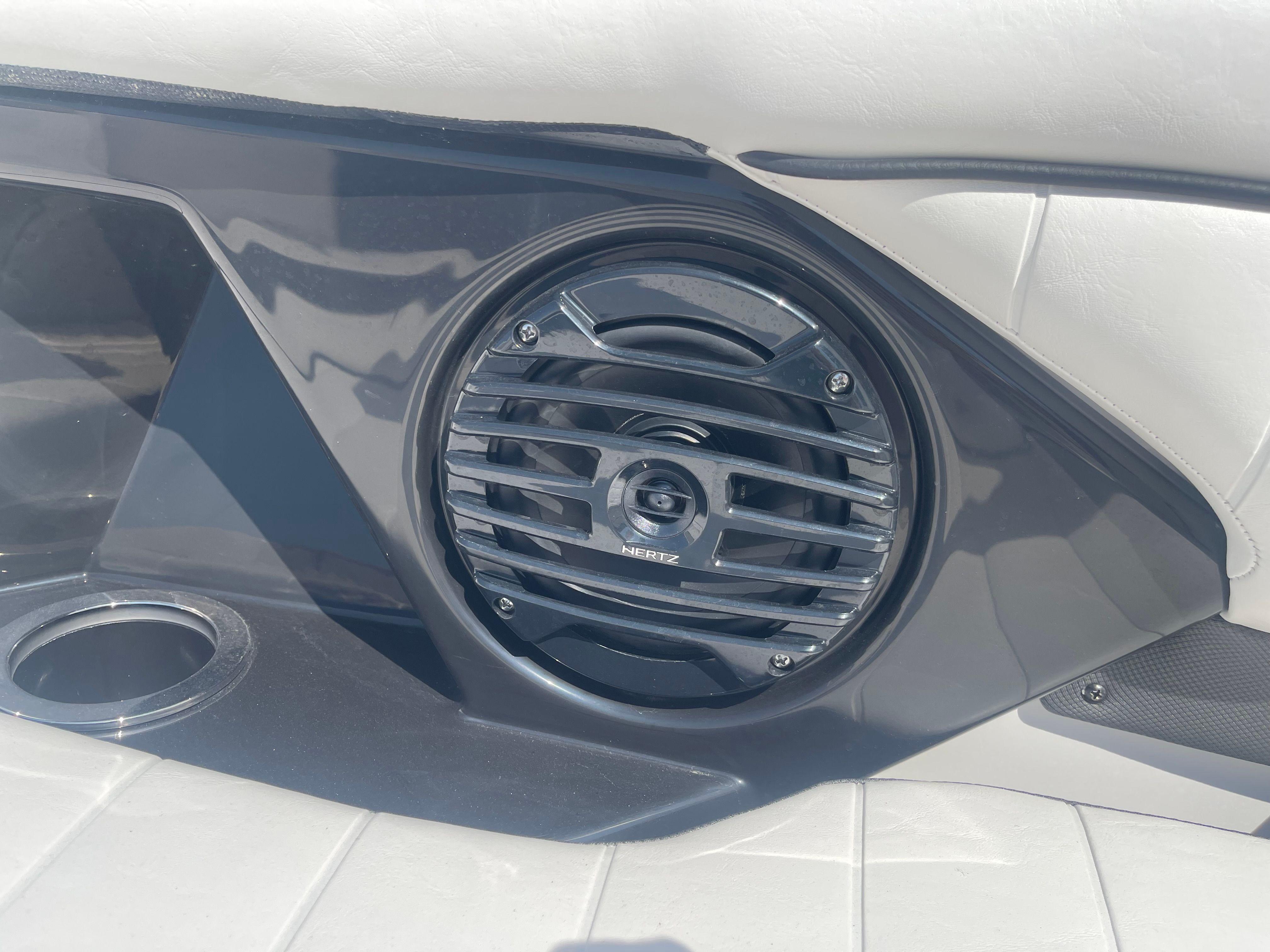 2025 YAMAHA 255 FSH SPORT E - Image 26
