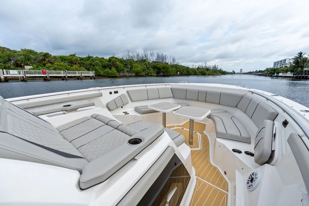 2022 Pursuit 428 Sport - 19