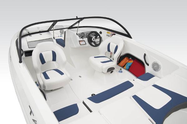 2023 Tahoe 185 S - 22