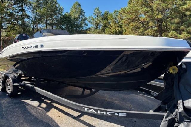2025 Tahoe T21