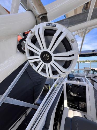 2019 Yamaha Boats 242 Limited S E-Series - 17