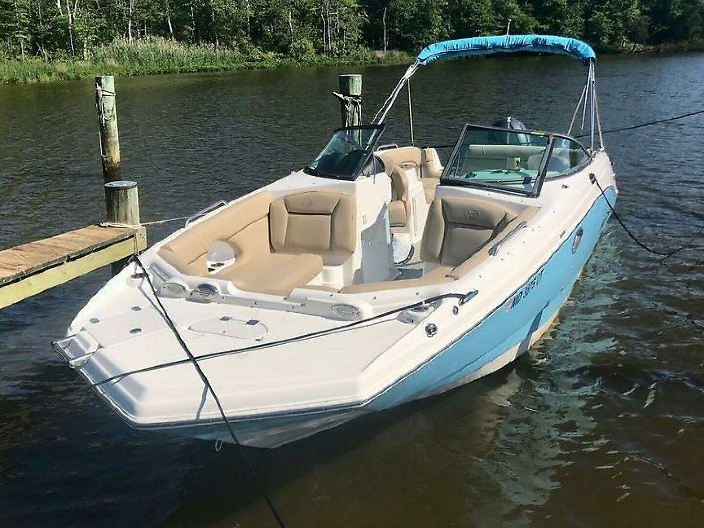 2019 NauticStar 243 DC - Image 7