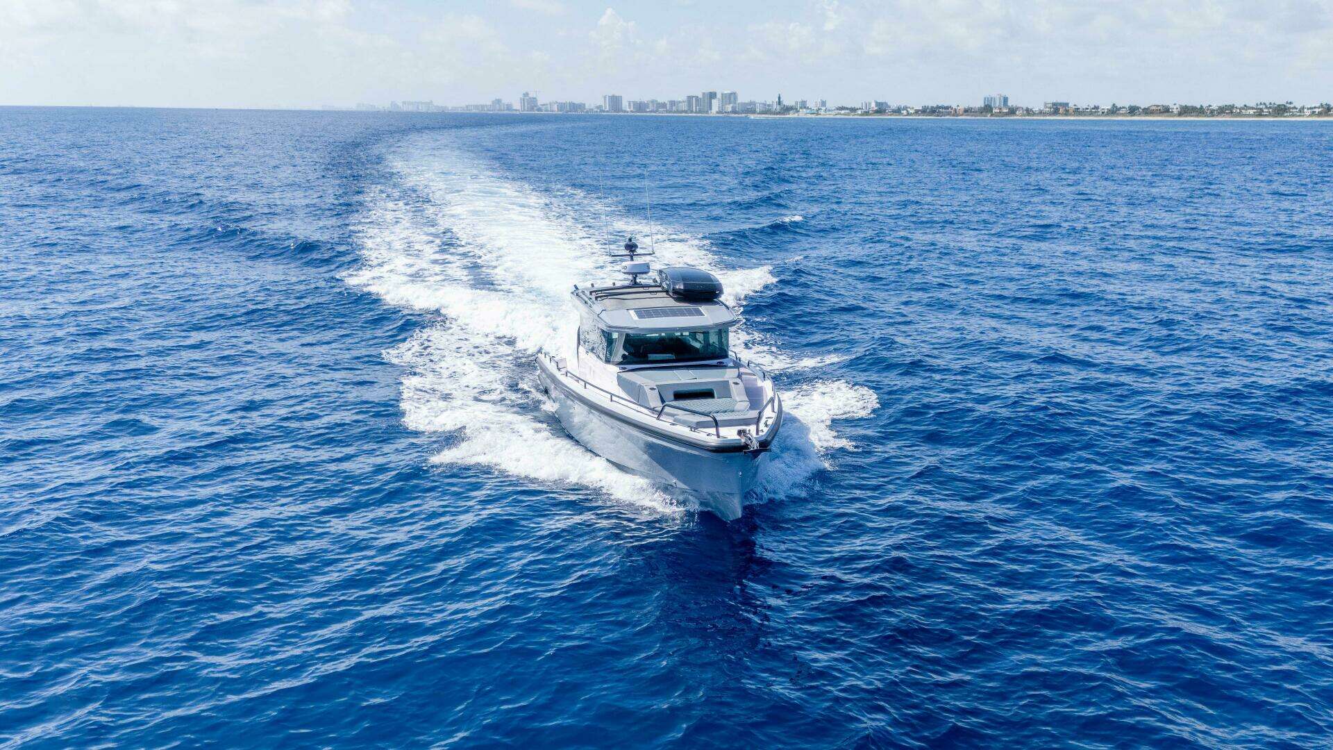 2024 Axopar 37 XC Cross Cabin - Image 7