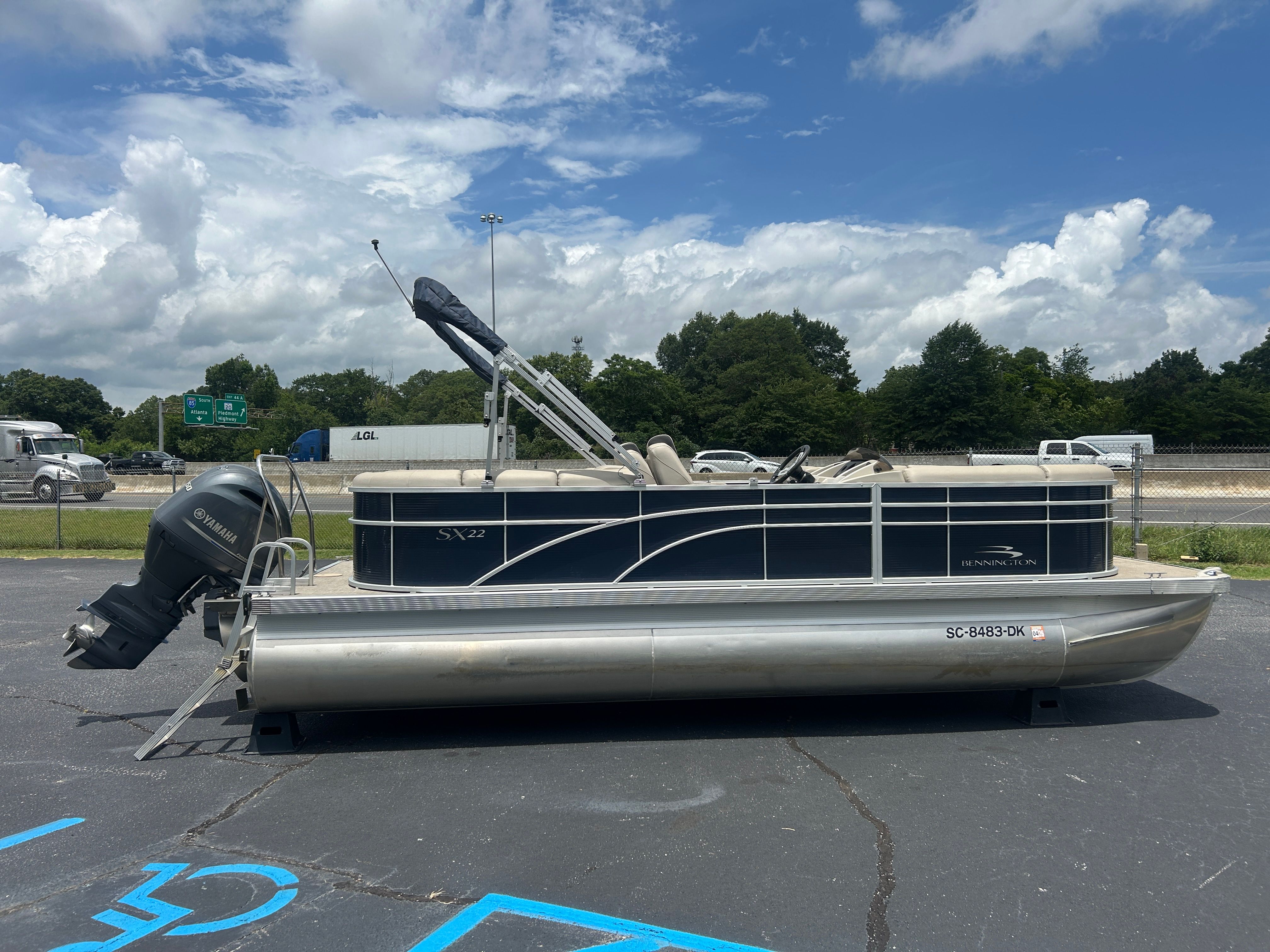 2019 Bennington SX22 Stern Radius - 5