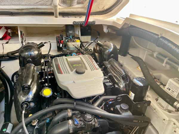 2014 Sea Ray Sundancer 330 - 56