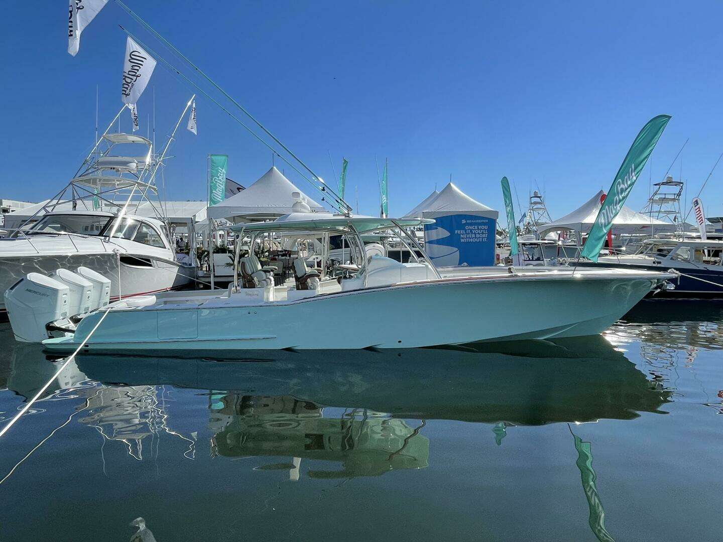 2026 Mag Bay 43 Center Console - Image 106