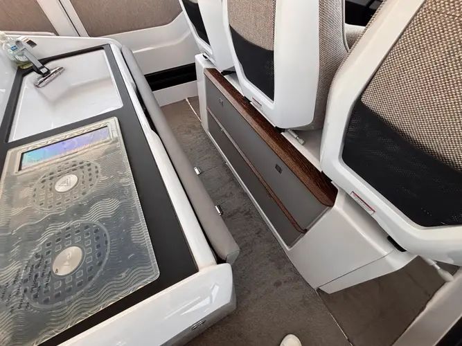 2022 Axopar Cross Cabin - Image 28