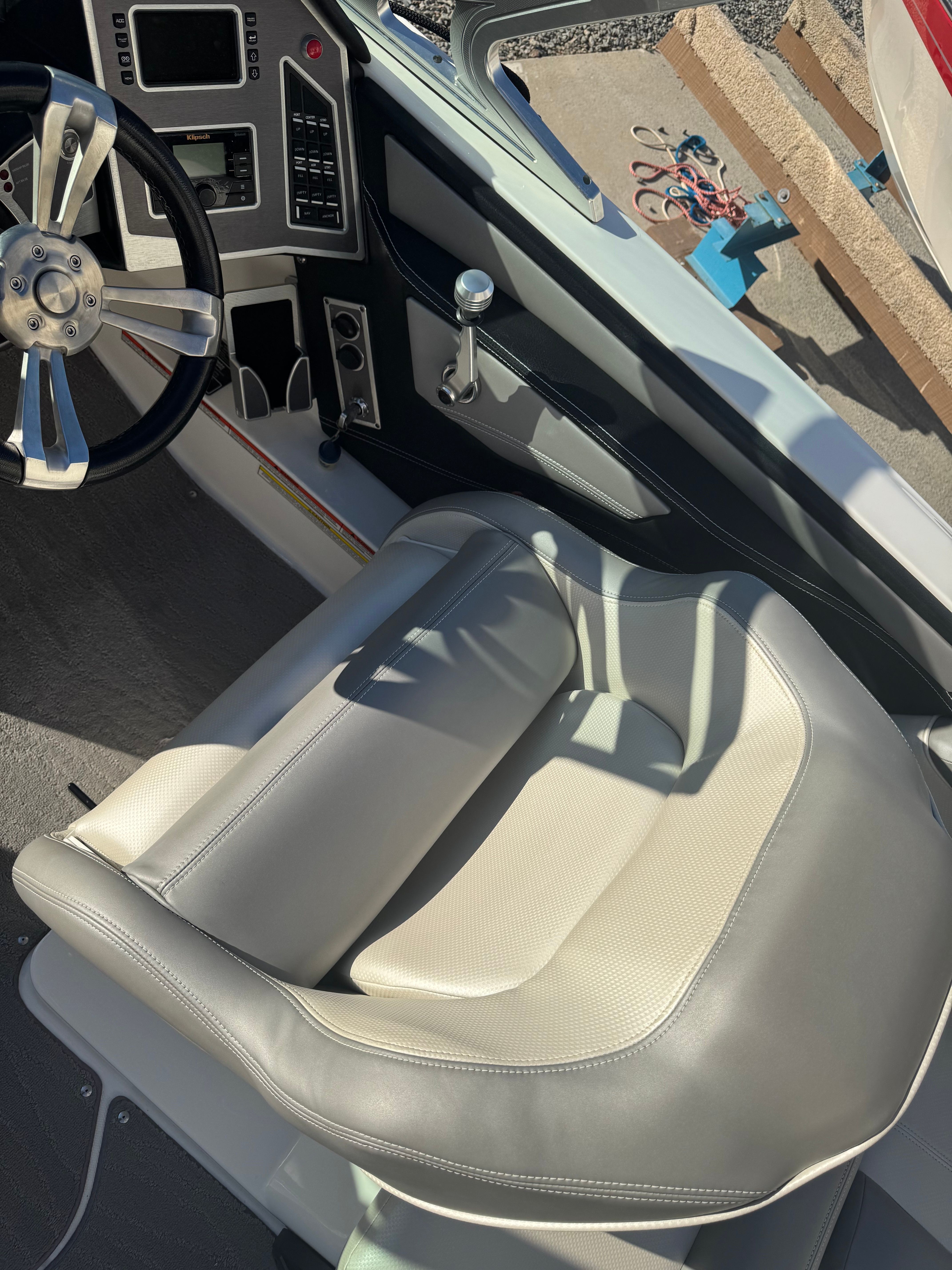 2018 MasterCraft X46 - 11