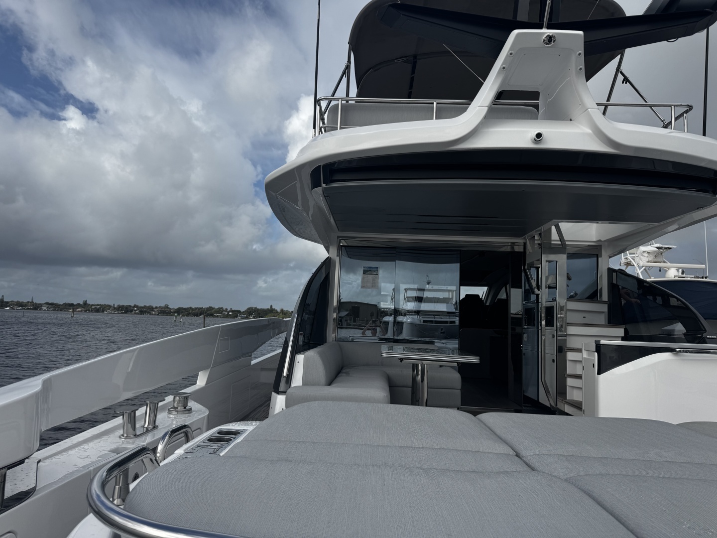 2026 Azimut S7 - Image 7