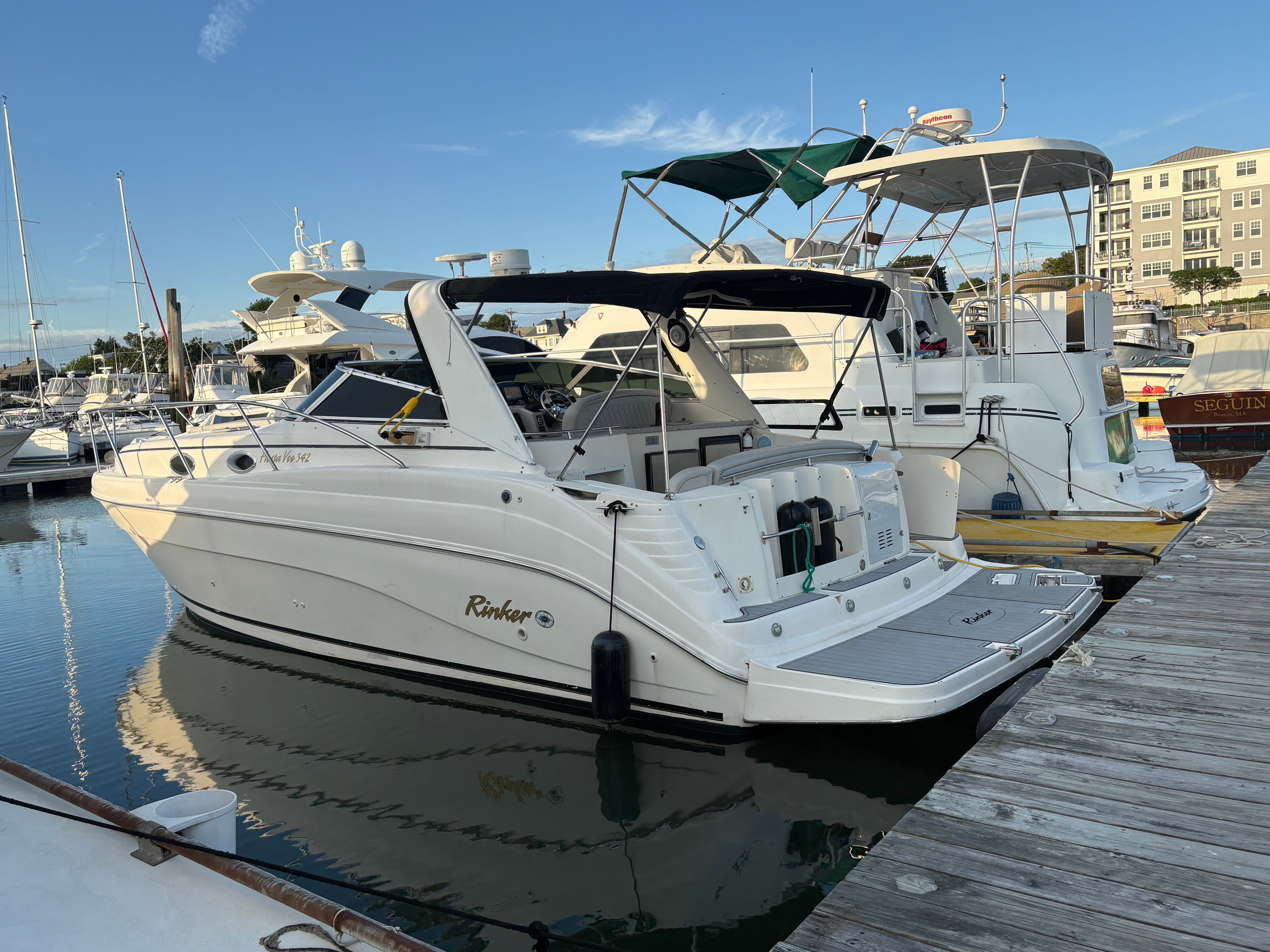 2002 Rinker Fiesta Vee 342 - 10