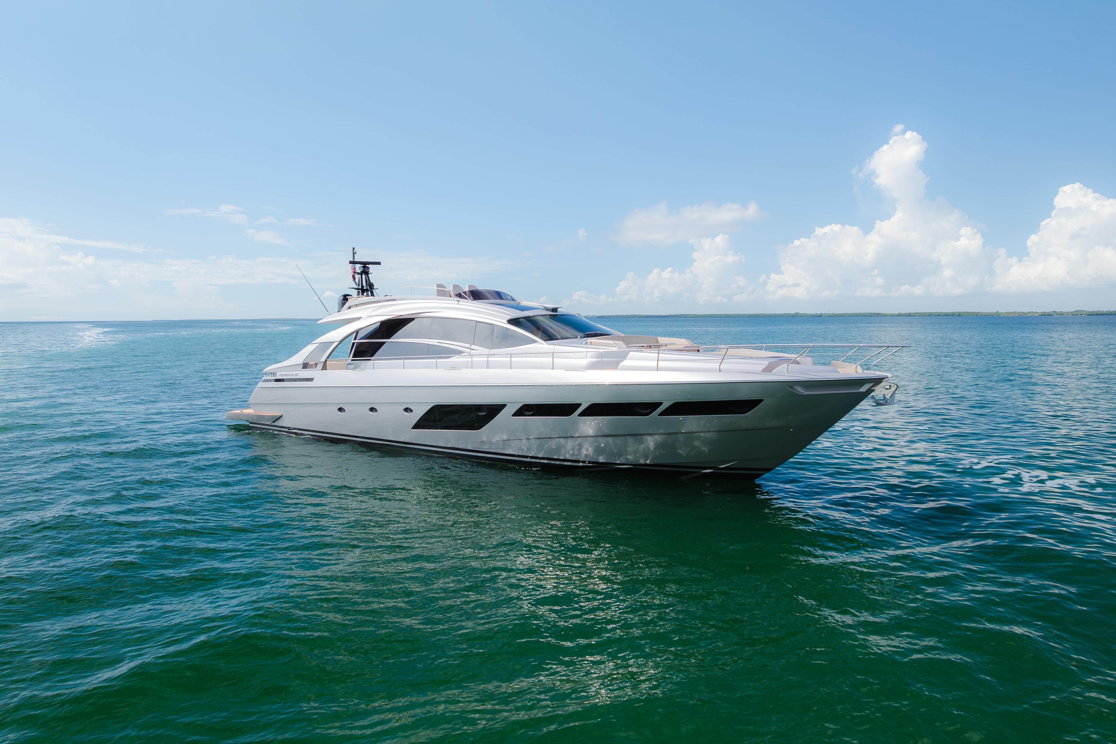 2021 Pershing 8X