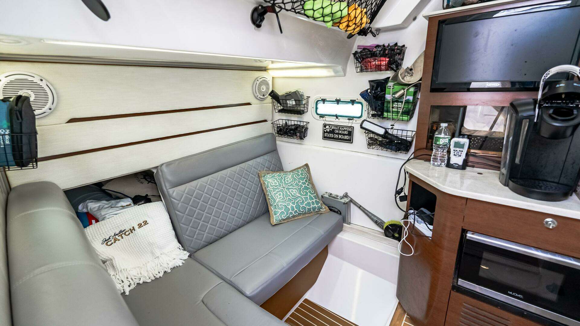2017 Everglades 435 CC - Image 49