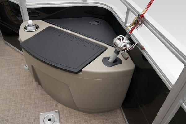 Manufacturer Provided Image: Sun Tracker SportFish 20 DLX