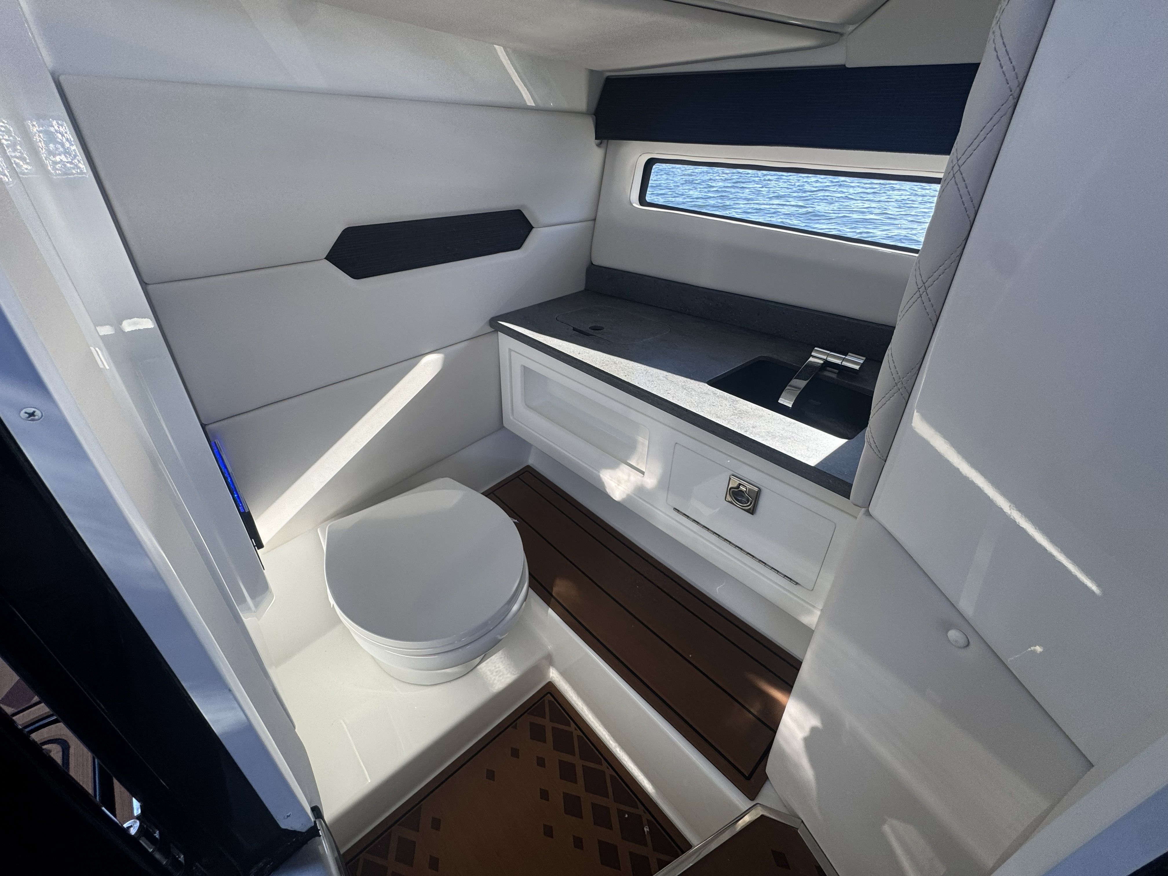 2026 Cobalt R31 Surf - 17
