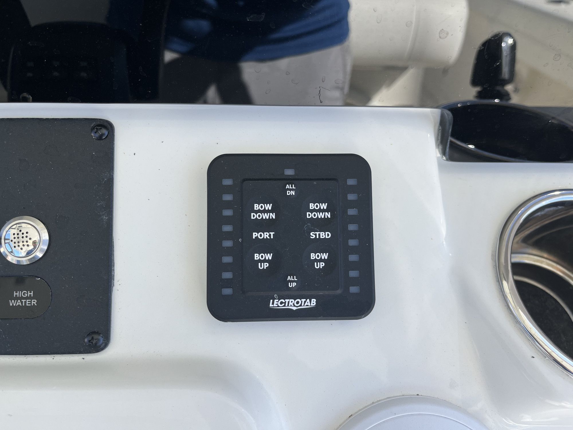 2026 Cobia 350 Center Console - 18
