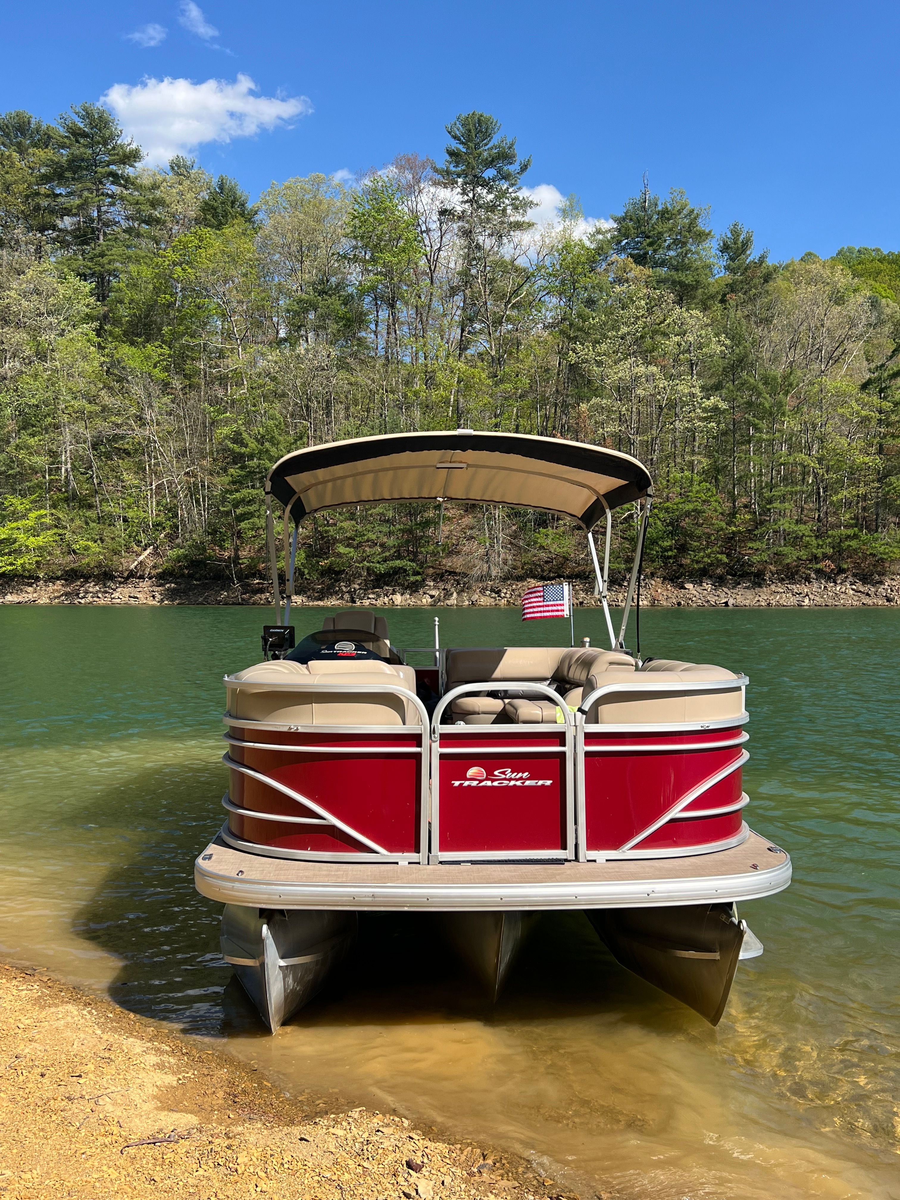 2023 White River SunTrackerPB22RFXP3 - 2