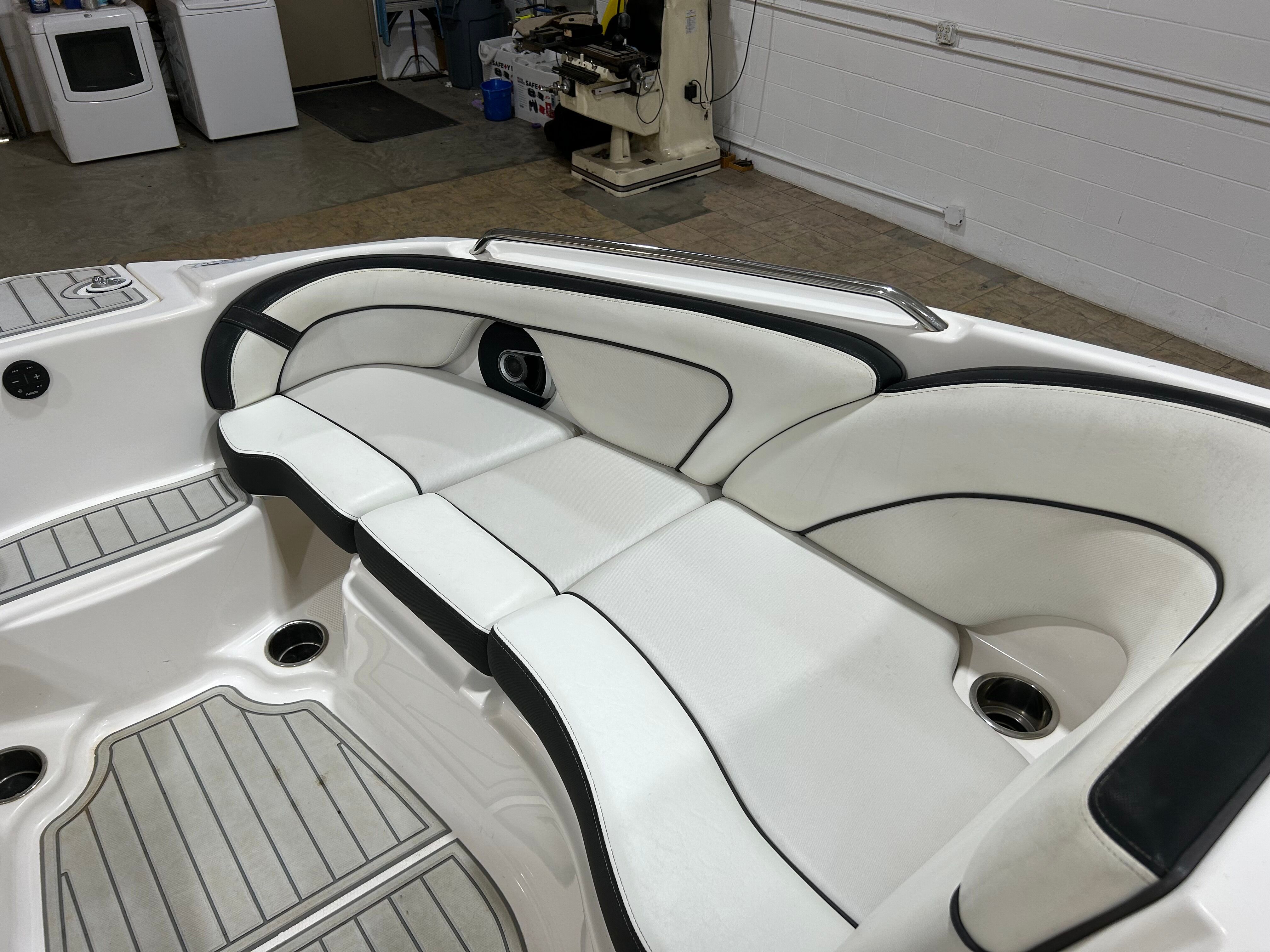 2014 YAMAHA AR240 - Image 19