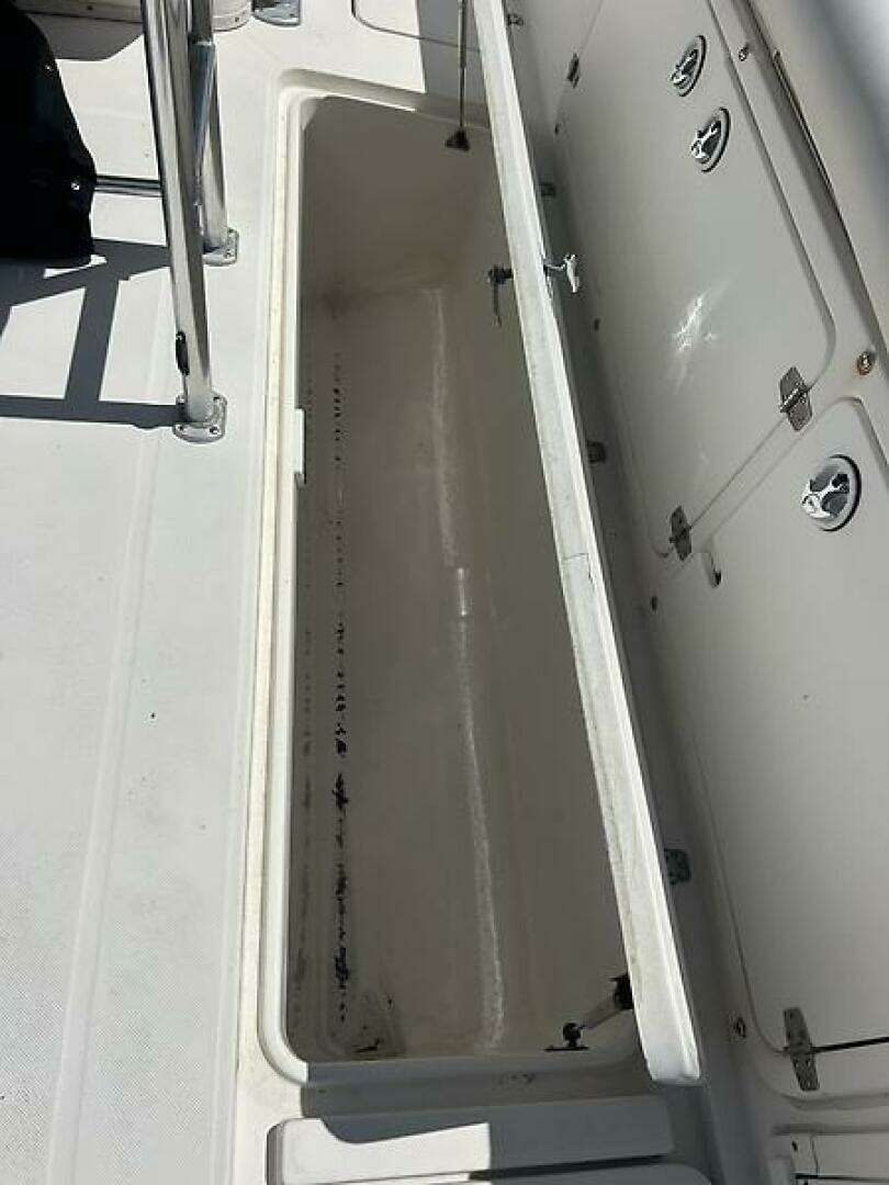 2000 Century 3100 Center Console - Image 18