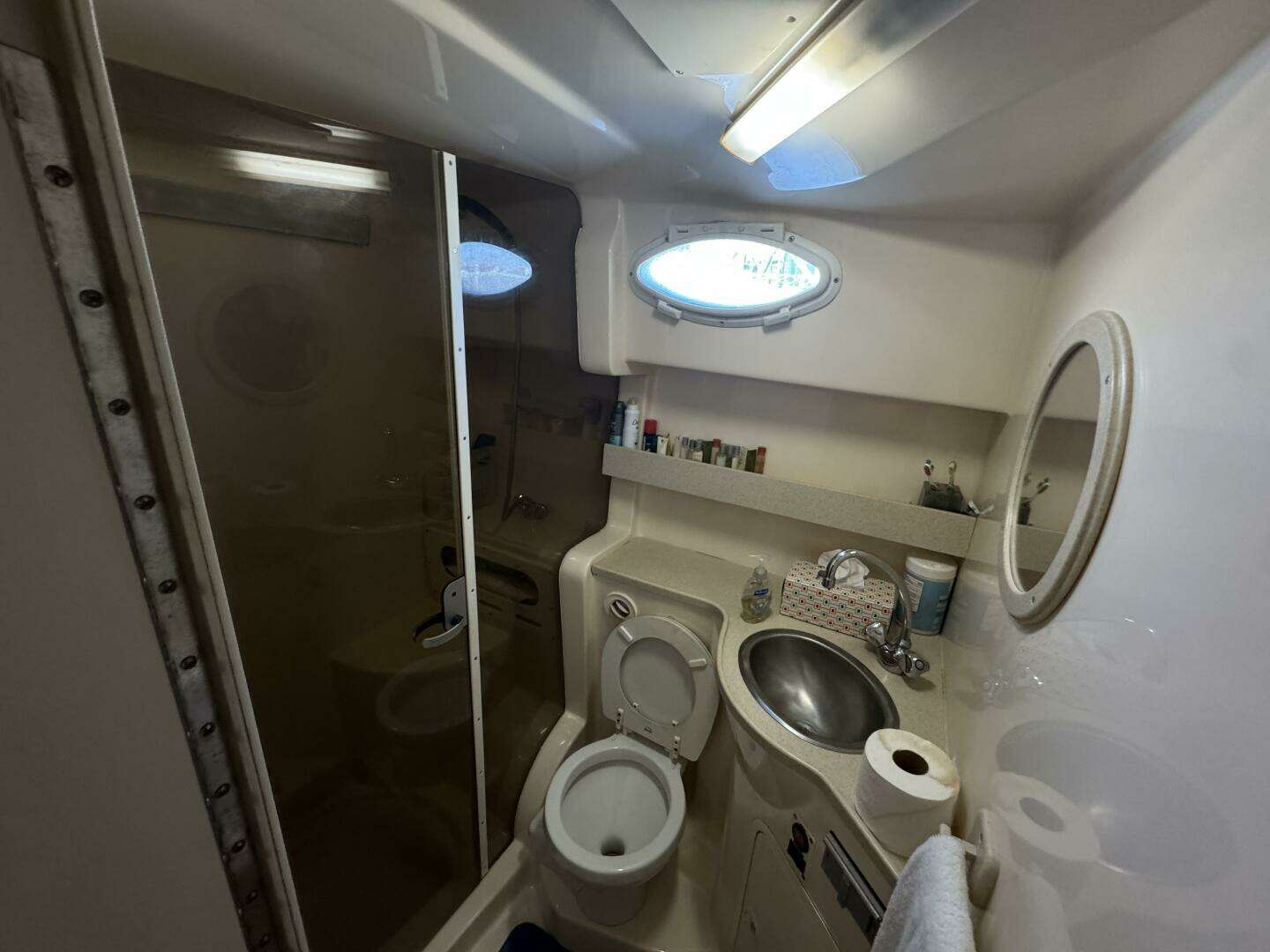 2002 Rinker 342 Fiesta Vee - Image 14