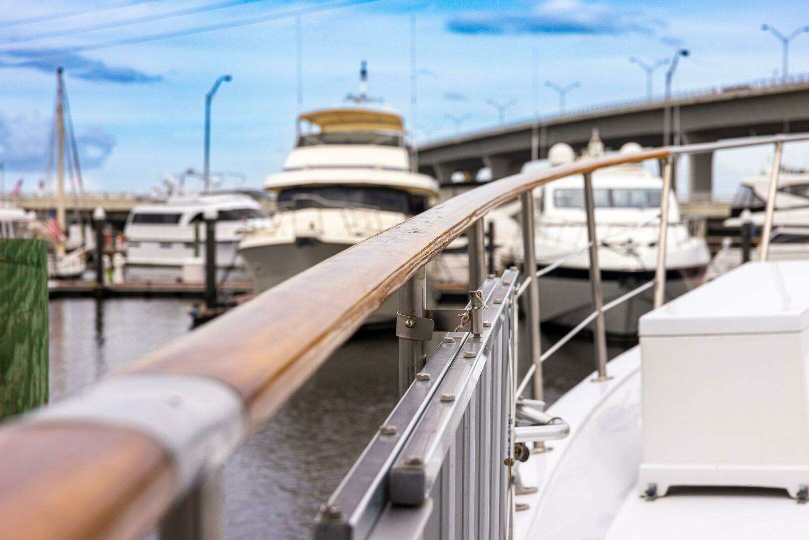 1989 Hatteras 80 Cockpit Motor Yacht - Image 6