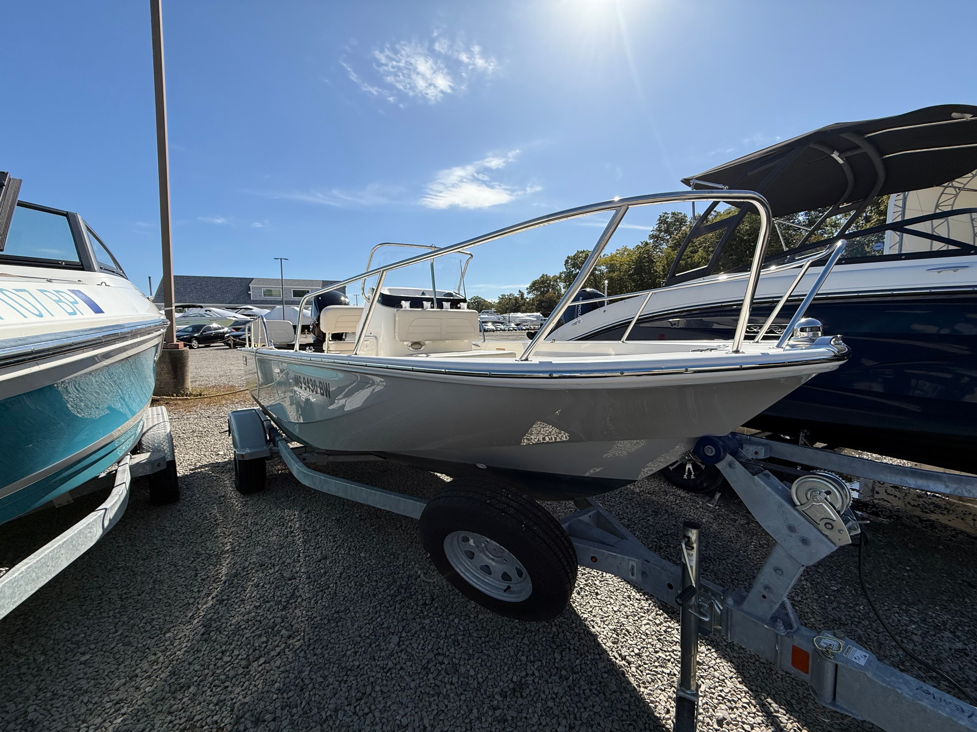 2024 Boston Whaler 170 Montauk - 5