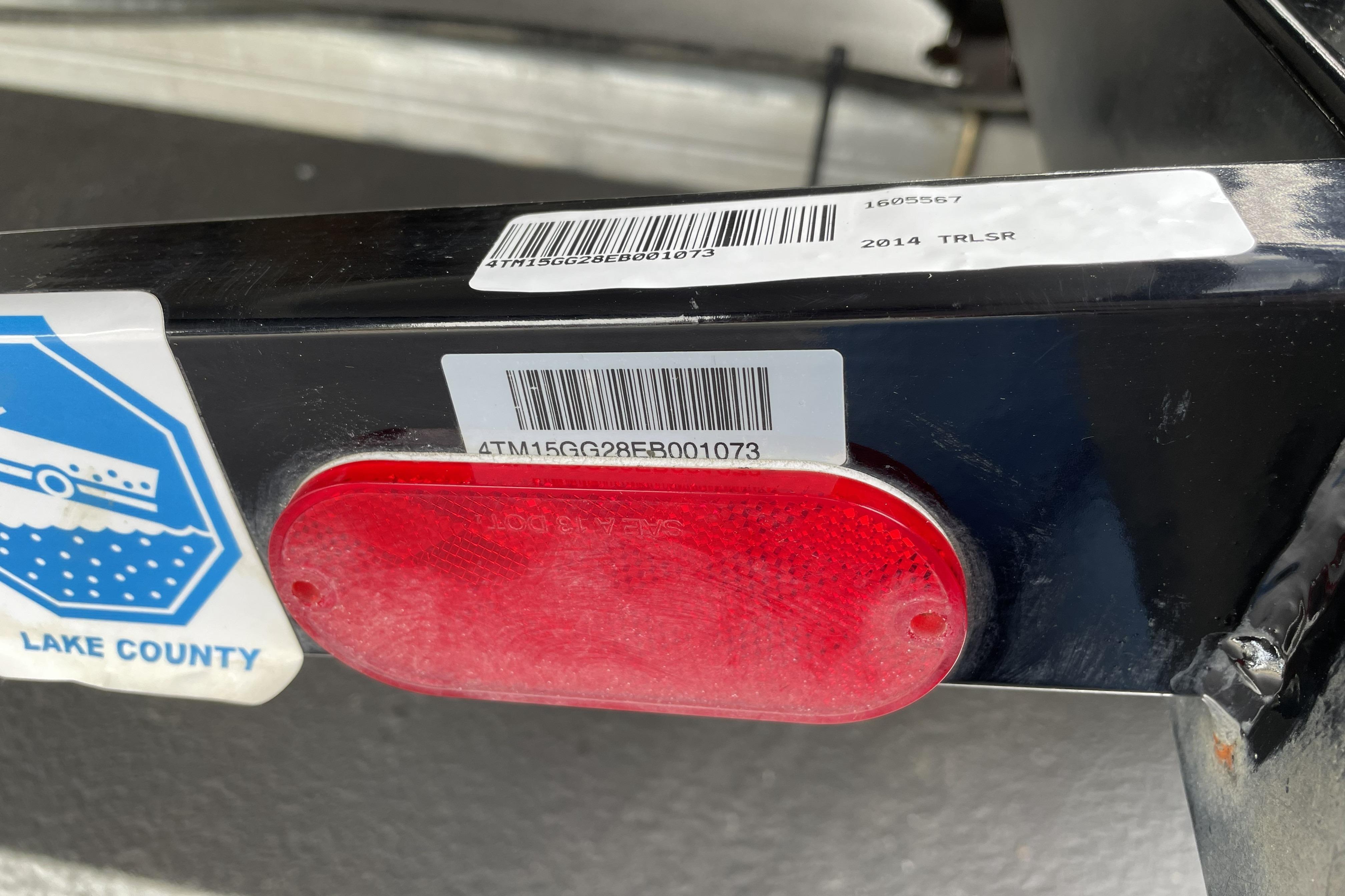 Trailer with barcode and red reflector, Nitro Z-8, 2013 model.