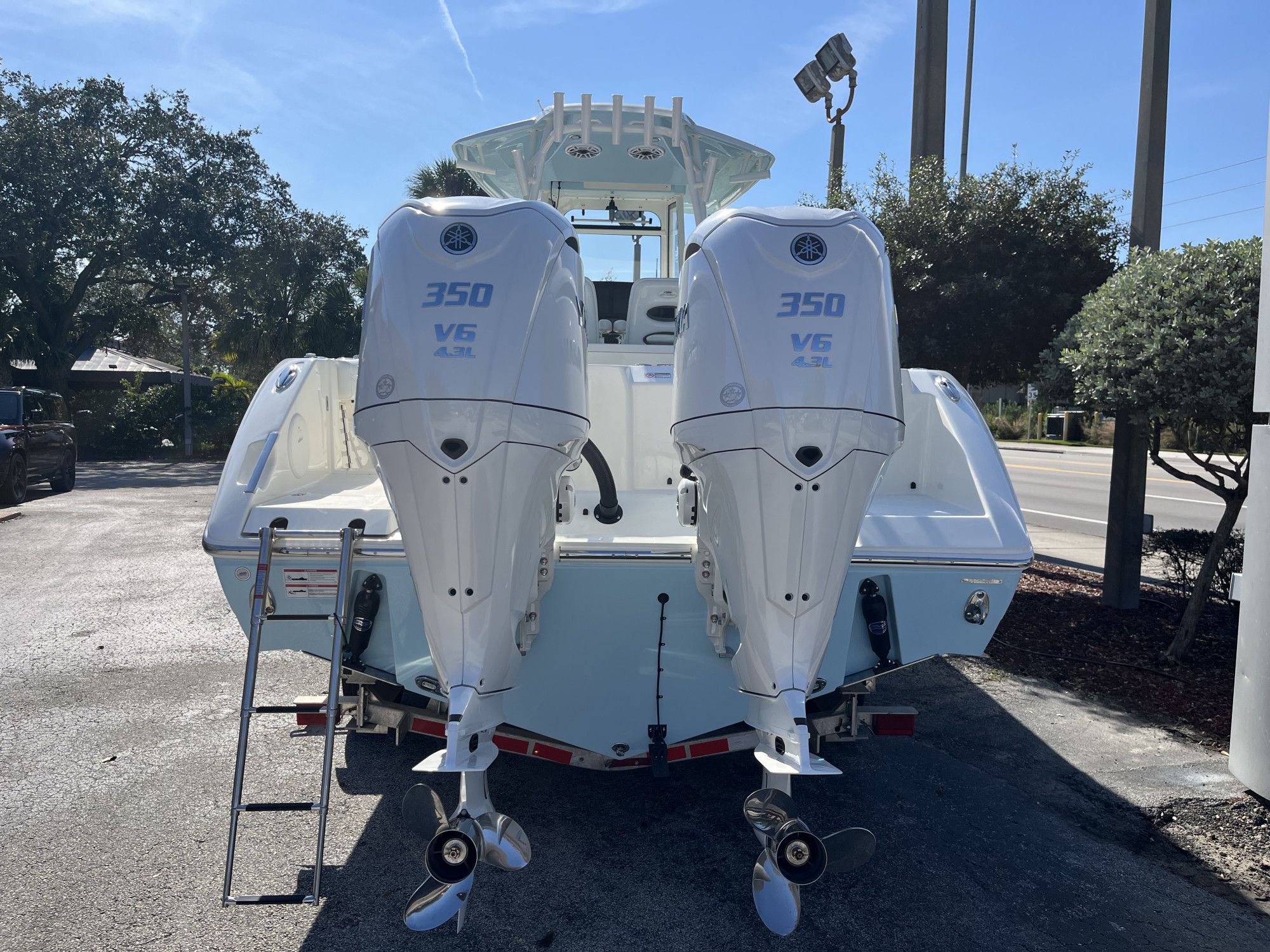 2026 Cobia 320 Center Console - 5
