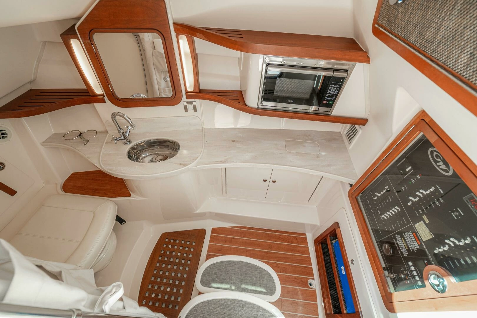 2020 Grady-White Freedom 375 - Image 30
