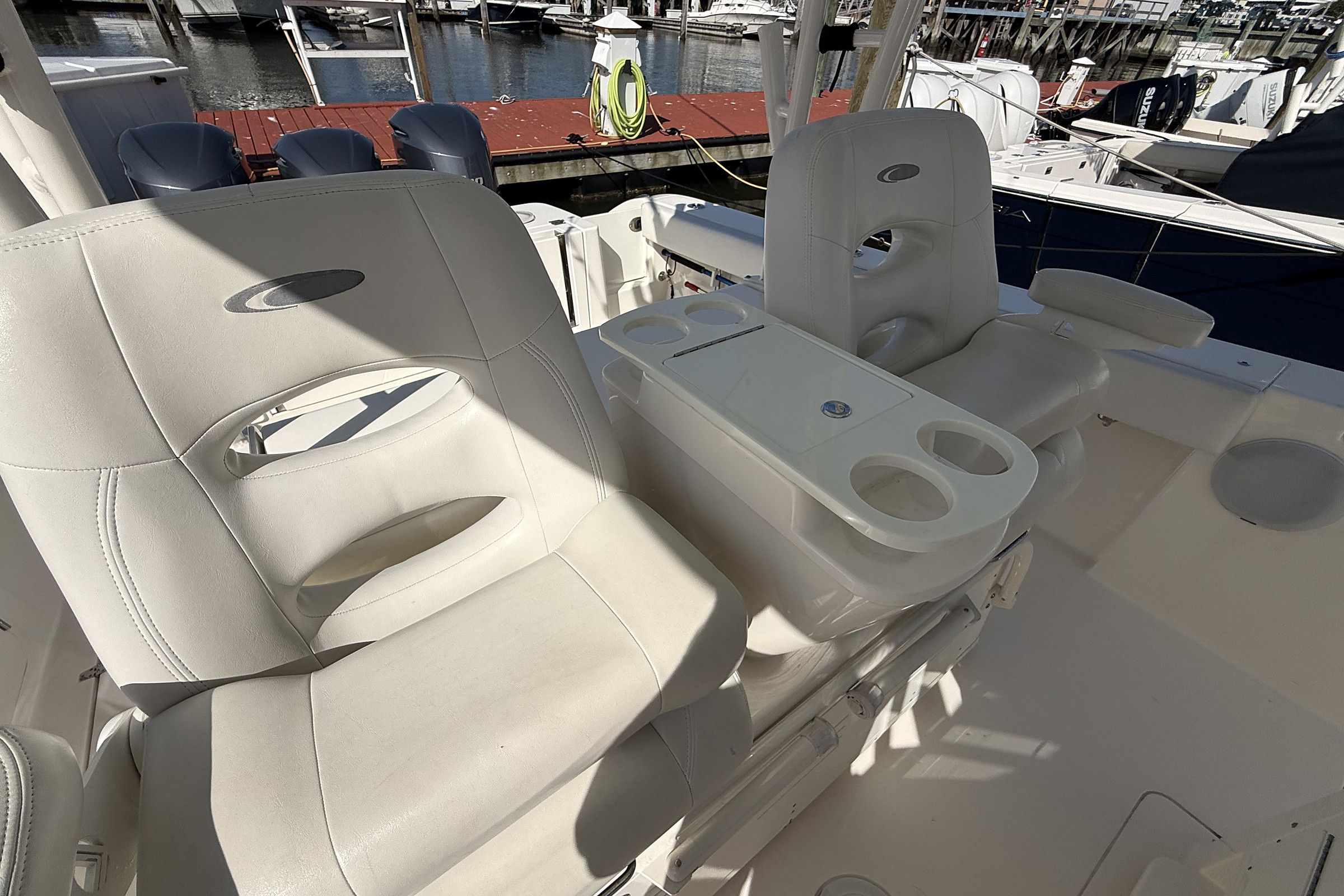 2015 Cobia Center Console 344 - 11