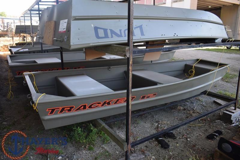 2026 Tracker Grizzly 1236 Utility