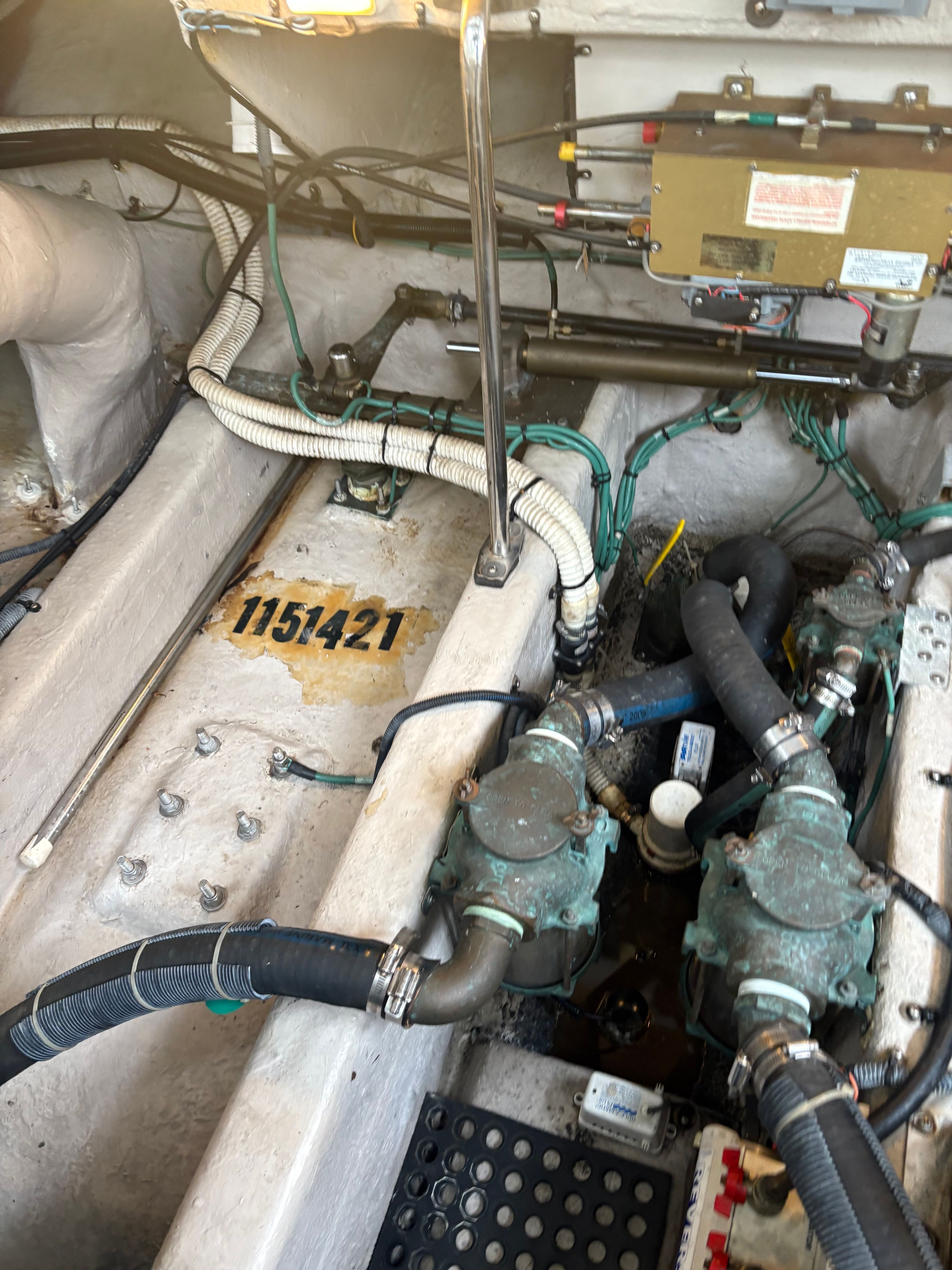 2003 Sea Ray 420 Sundancer - 26