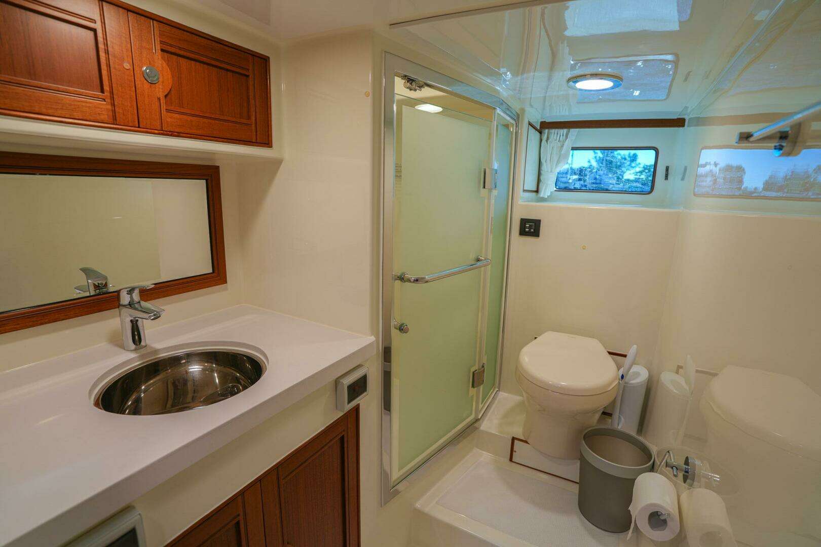 2025 Marlow Explorer 70E-CB - Image 58