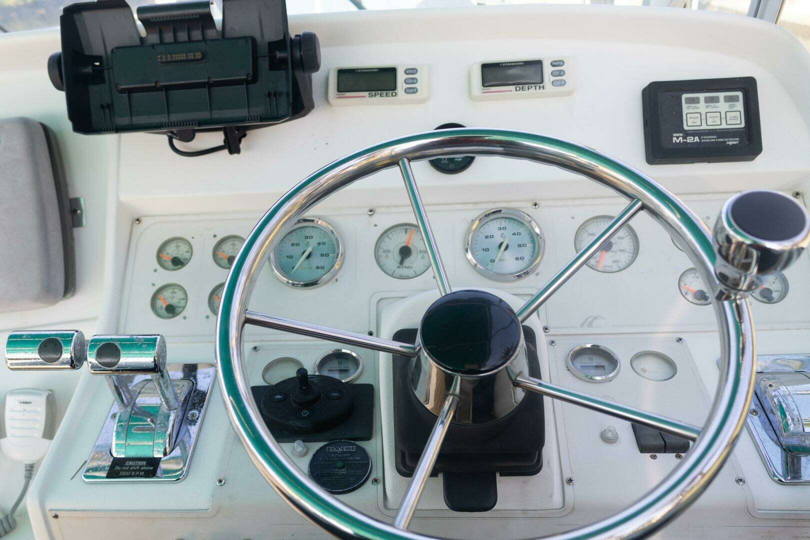 1995 Cruisers ESPRIT 3570 - Image 13