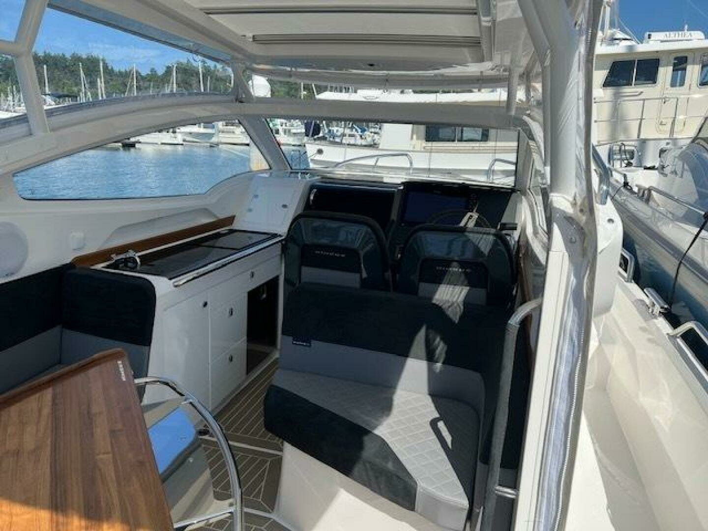 2023 Nimbus W9 - Image 25