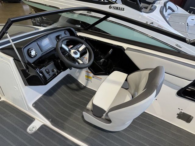 2026 Yamaha Boats SX190 - 13