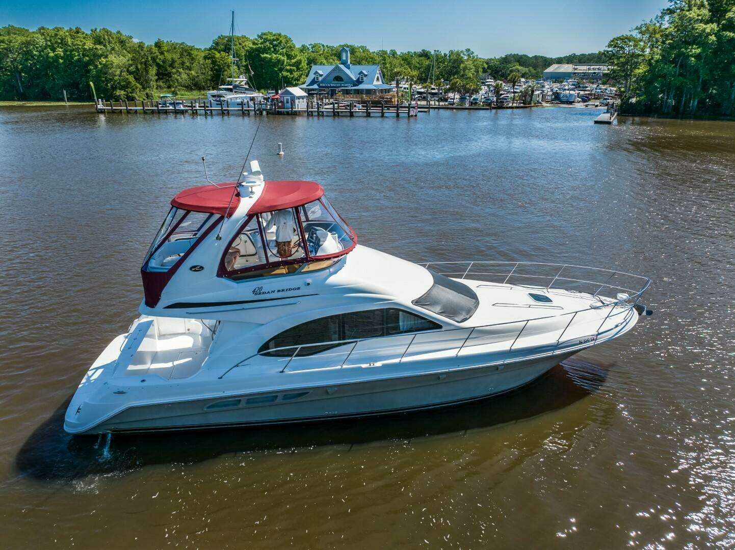 2005 Sea Ray 420 Sedan Bridge - Image 2